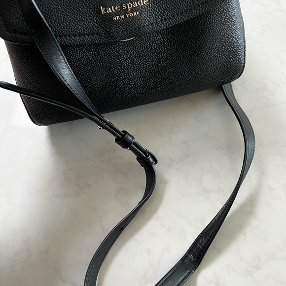 Black Kate spade satchel with top handle - Picture 3 of 13